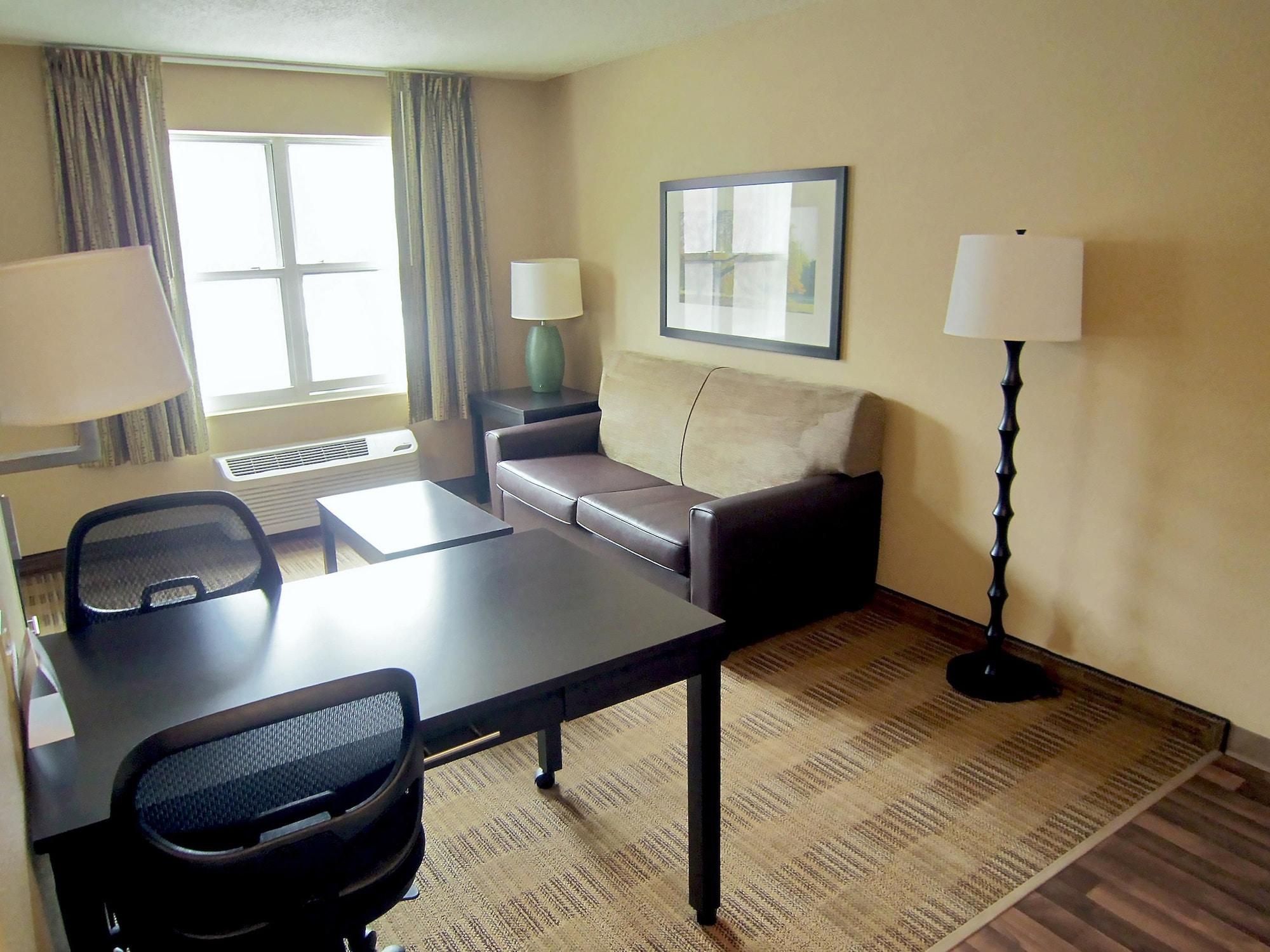 Extended Stay America Suites - Detroit - Novi - Orchard Hill Place Northville Экстерьер фото