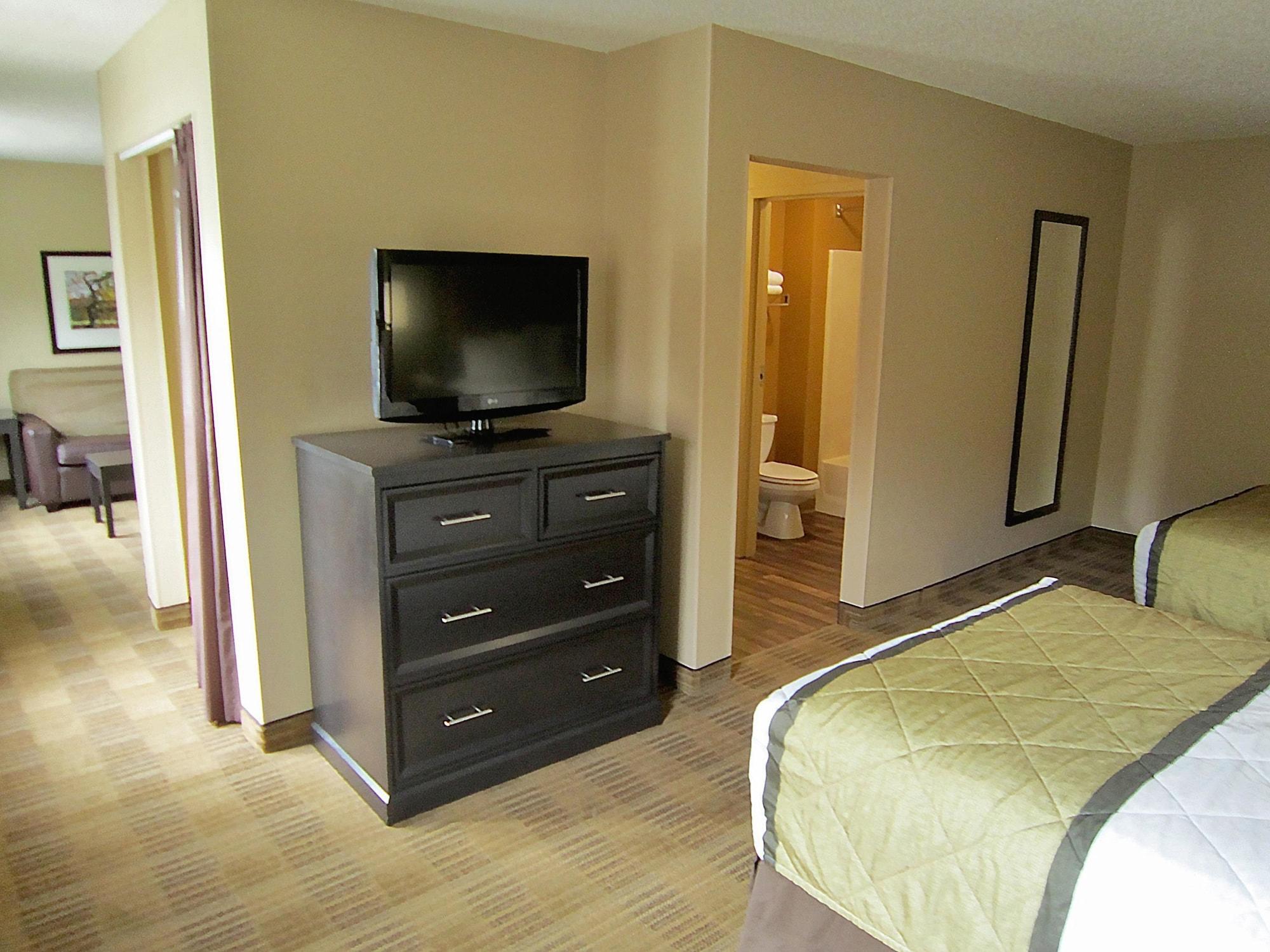 Extended Stay America Suites - Detroit - Novi - Orchard Hill Place Northville Экстерьер фото