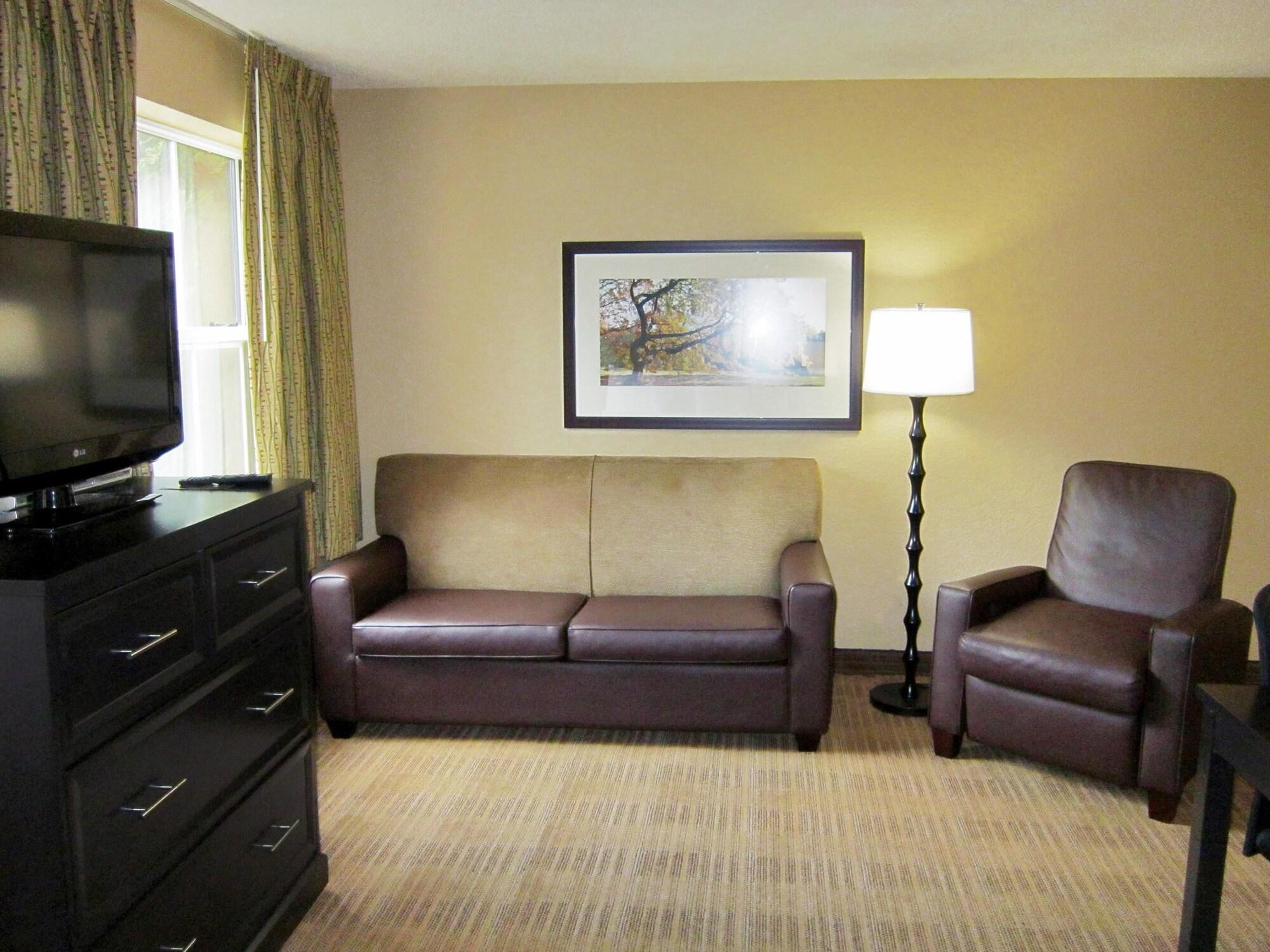 Extended Stay America Suites - Detroit - Novi - Orchard Hill Place Northville Экстерьер фото
