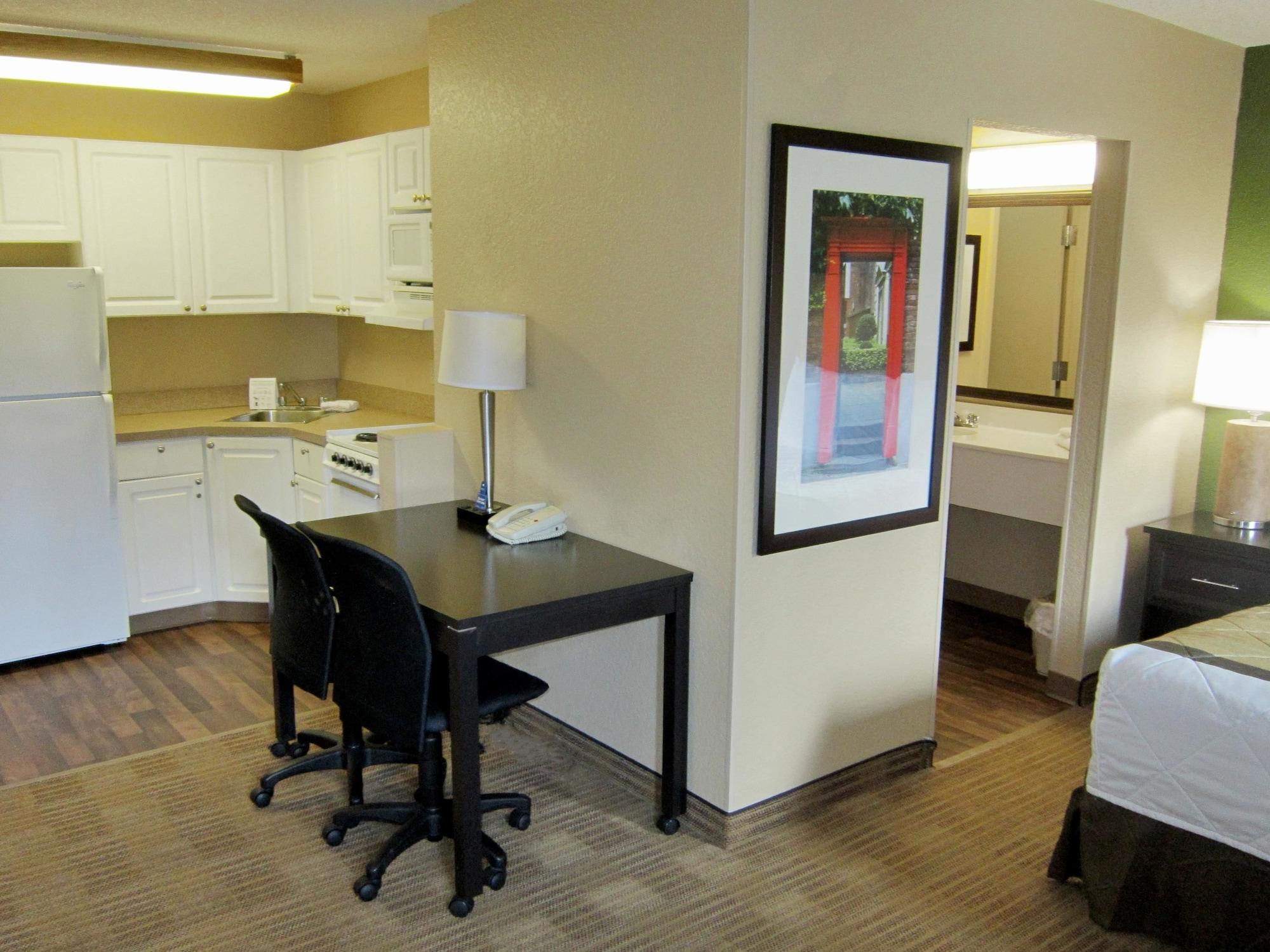 Extended Stay America Suites - Detroit - Novi - Orchard Hill Place Northville Экстерьер фото